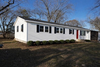 Building Photo - 9039 Easter Ln