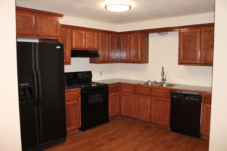 Interior-Kitchen - Furman