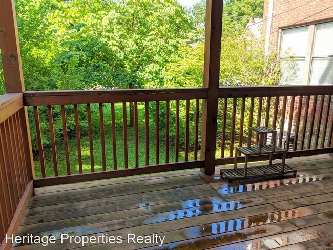 Building Photo - 2 br, 1 bath House - 5345 Pershing Ave Apt 1B