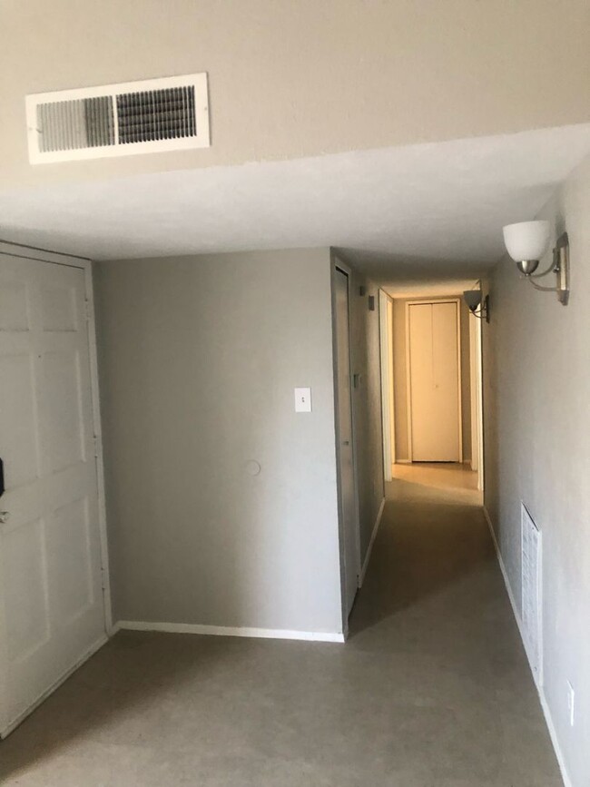 Building Photo - 5652 Treese St