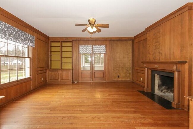 Building Photo - Large Wooded Lot in Carmel Clay Schools