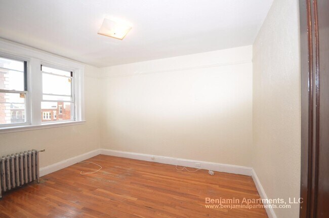 Building Photo - 26 Chiswick Rd