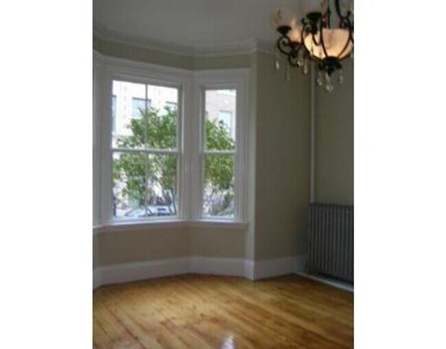 Foto del edificio - Mission Hill Area. Available September 1. ...