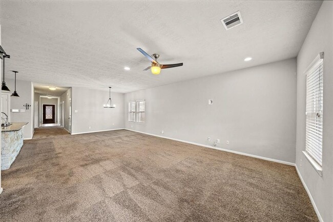 Building Photo - 122 Rustic Colony Ln