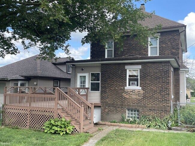 Building Photo - 3 br, 1 bath House - 1027 Webster Street