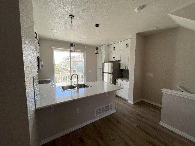 Foto del edificio - 9514 Pearl Cir
