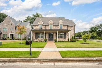 Building Photo - 1385 Belfair Dr