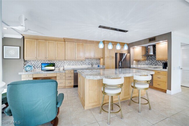 Foto del edificio - 4041 Gulf Shore Blvd N