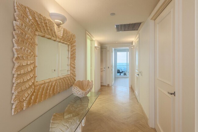 Building Photo - 800 Ocean Dr