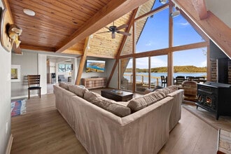 Building Photo - 9063 Mundell Rd