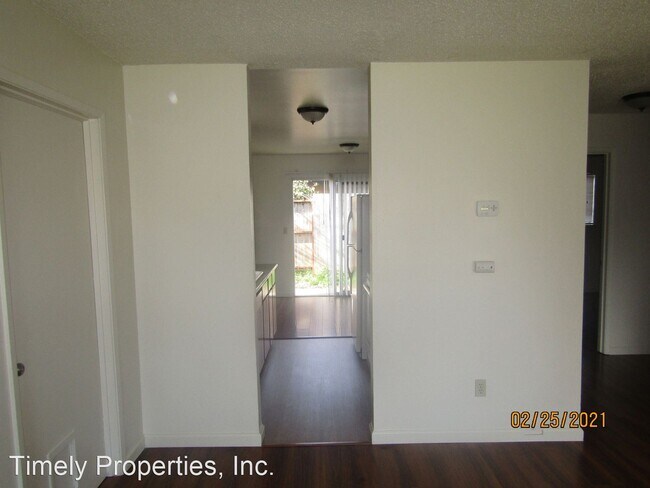 Building Photo - 2 br, 1 bath House - 8375 Lakewood Drive