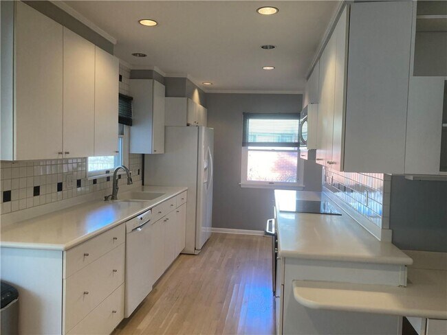 Building Photo - 2240 Winton Ave