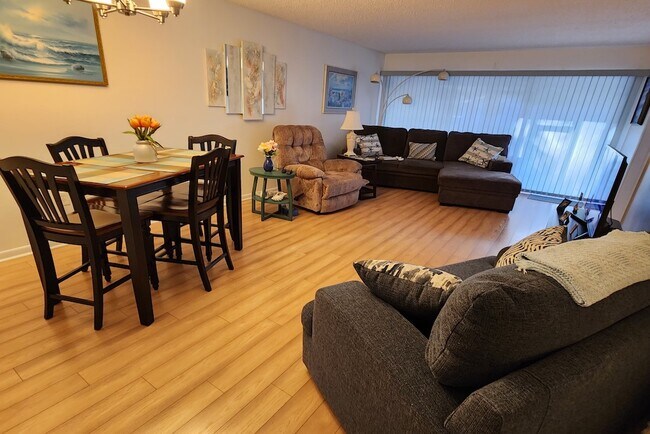 Foto del edificio - 4819 Winslow Beacon