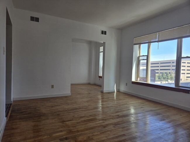Horizontal Photo of Living Room to Bedroom - 610 W Wisconsin Ave
