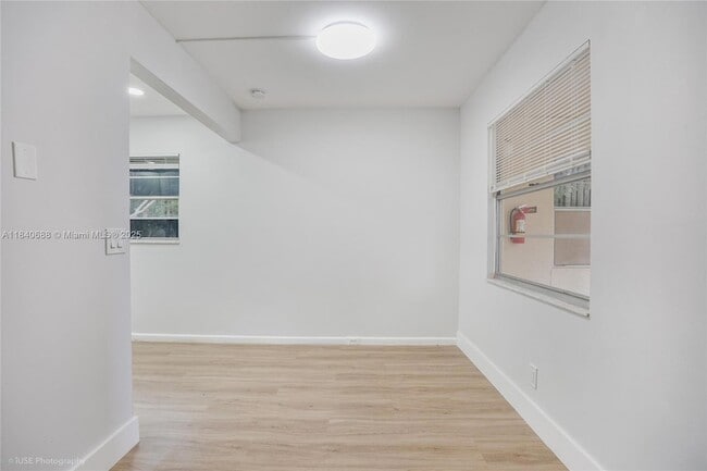 Building Photo - 200 SW 132nd Way