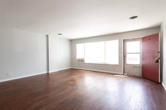 Foto del edificio - 2426 S 16th St