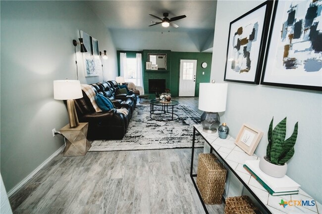 Foto del edificio - 2607 Rampart Loop