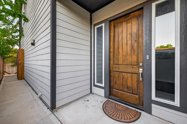 Building Photo - 4221 Galesburg St