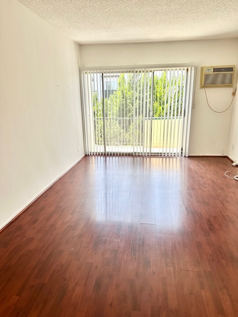 Building Photo - 428 Hayworth Ave