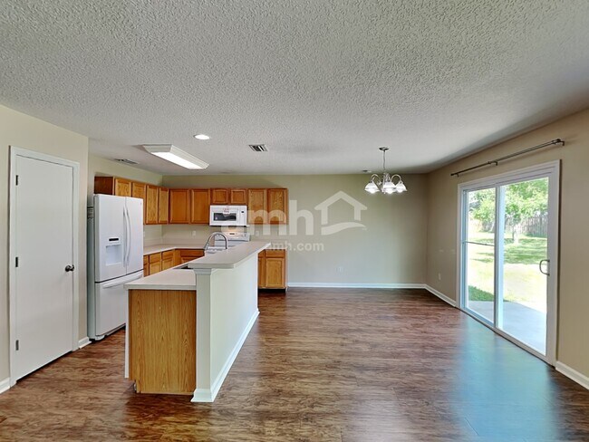 Foto del edificio - 1420 Heather Ct