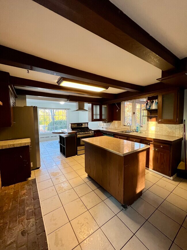 232 Cuyler St Unit 3, Palmyra, NY 14522 232 Cuyler St Palmyra, NY