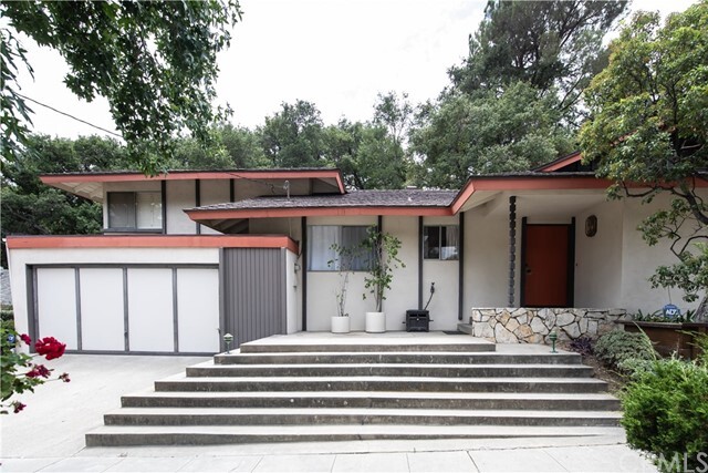 Primary Photo - 3960 El Lado Dr