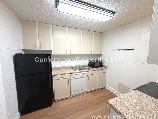 Foto del edificio - 98-1030-1030 Moanalua Rd