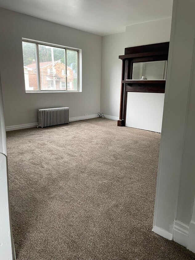 Photo - 1630 Rutherford Ave