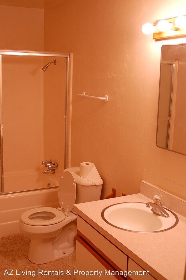 Building Photo - 2125 Injo Dr