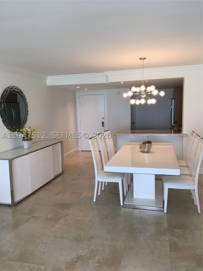 Foto del edificio - 2625 Collins Ave