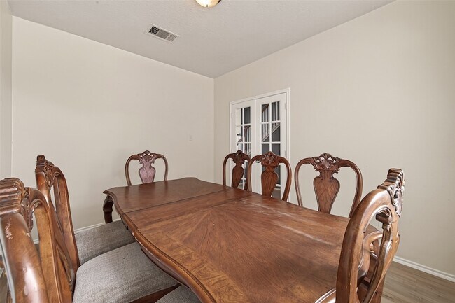 Foto del edificio - 18518 Bare Meadow Ln