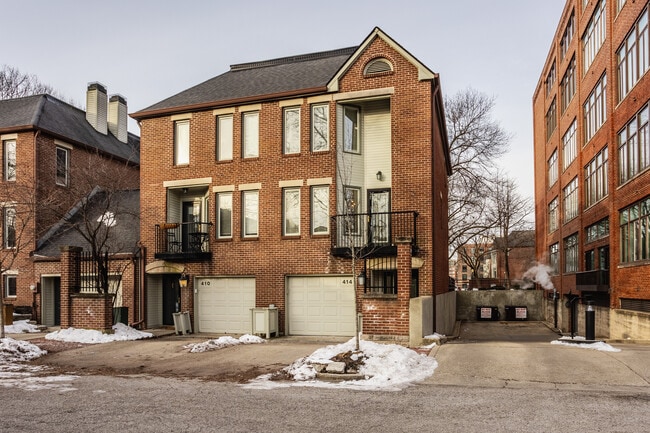 Building Photo - 414 N Park Ave