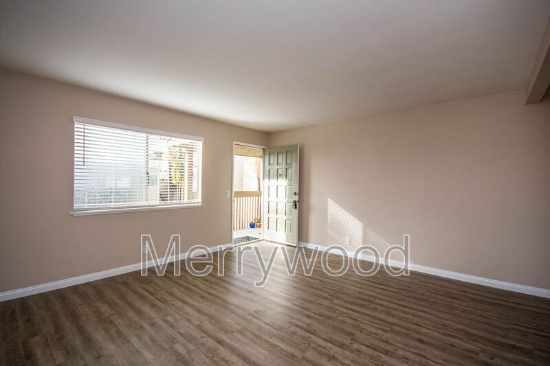 Foto principal - 2585 Jefferson St