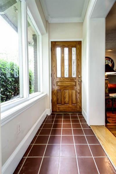 Foto del edificio - 162 Peachtree Hills Ave NE