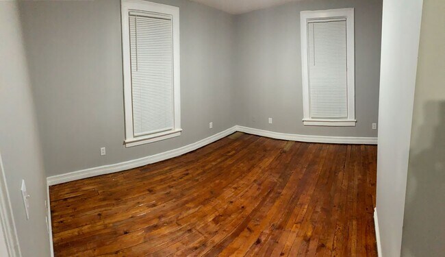 Foto del edificio - SR 76-78 E 2nd