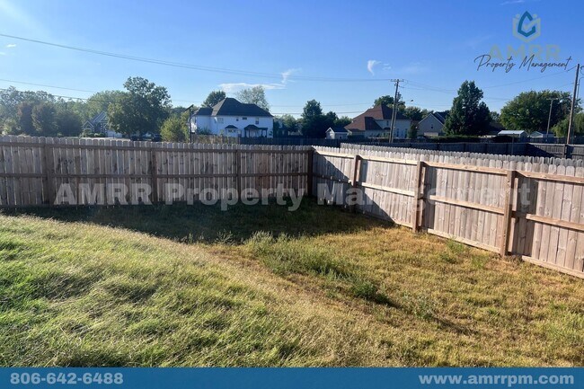 Foto del edificio - New Beginnings Start at AMRR: 3 Bedroom Townhome In Carl Junction!