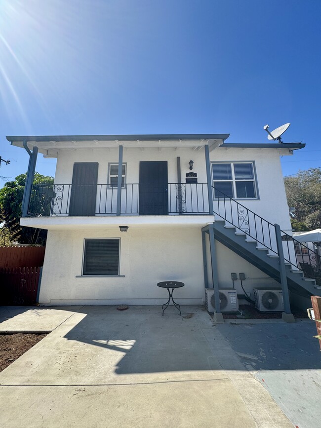 Building Photo - 3725 Cerritos Ave