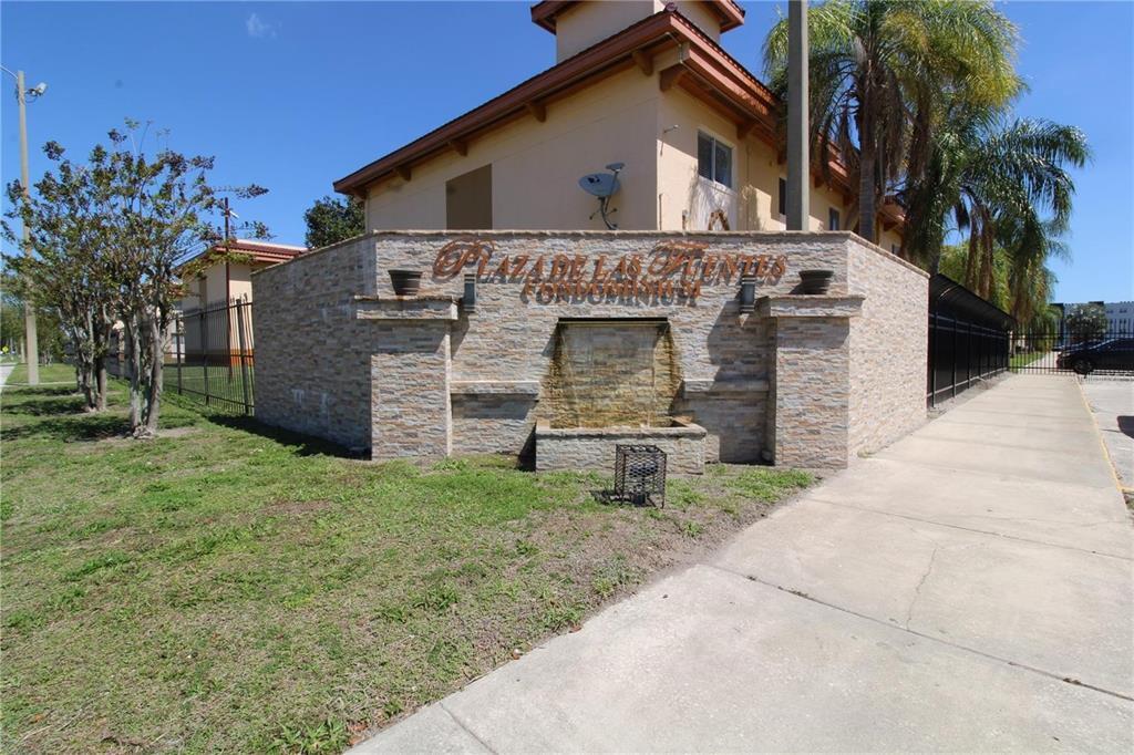Foto principal - 746 McDougall Ct