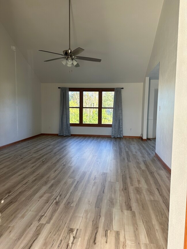 Foto del edificio - 30647 Ashwood Dr