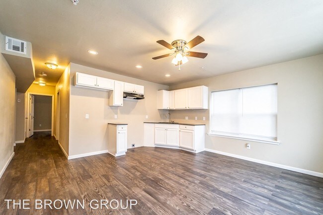 Foto del edificio - 2319 NW 12th St