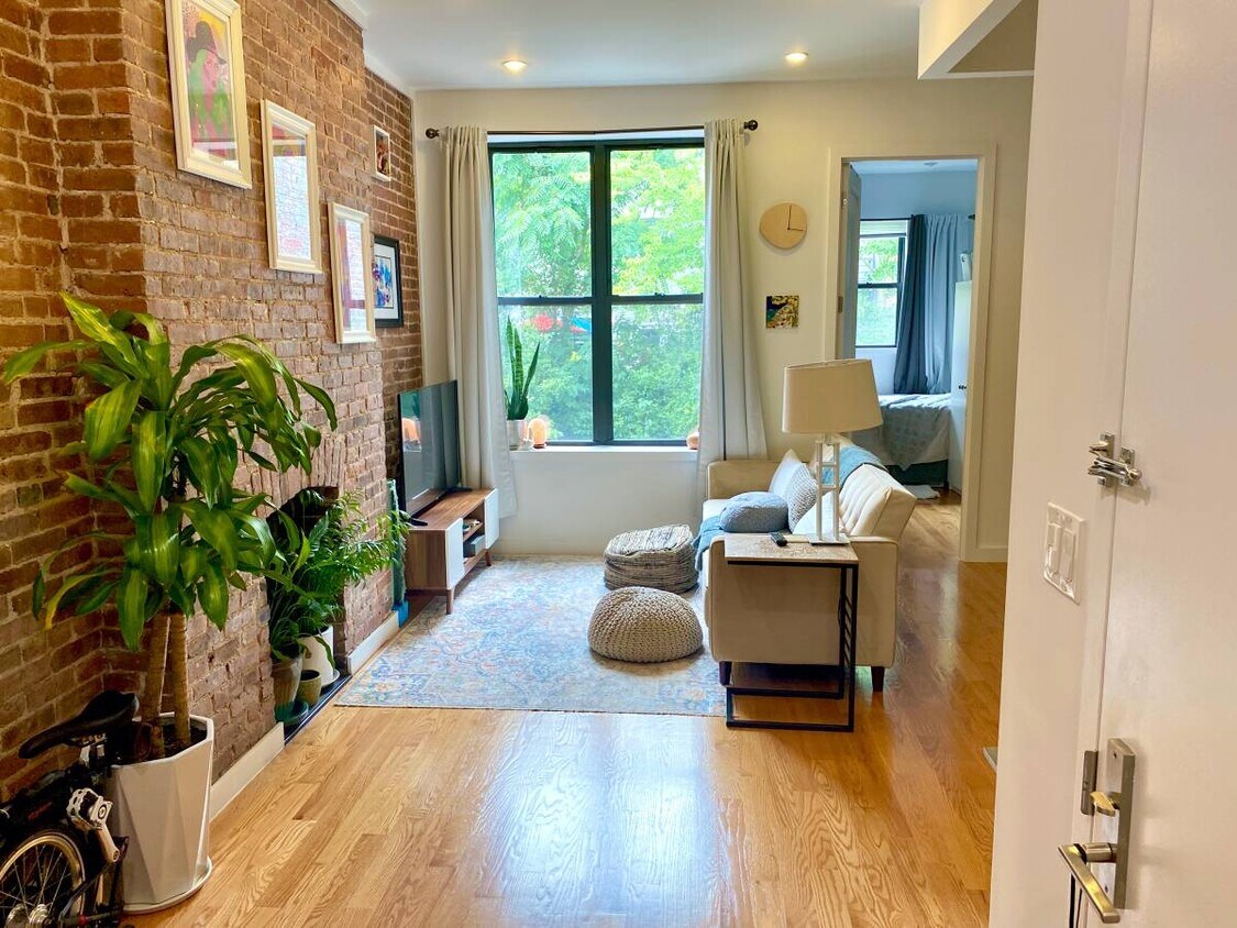 Foto principal - WEST 145 STREET & ST NICHOLAS AVENUE