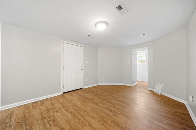 Building Photo - 155 N Lavergne Ave