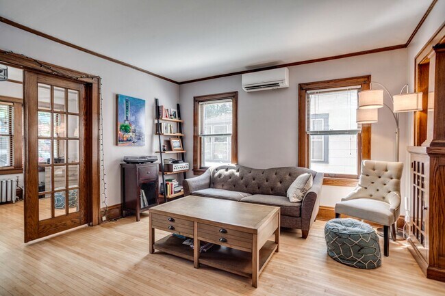 Foto del edificio - 3316 Girard Ave S