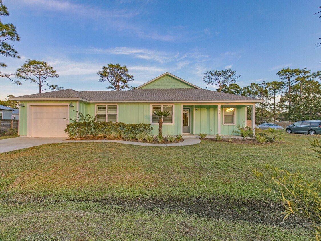 Primary Photo - 132 Shelter Cove Dr