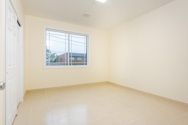 Building Photo - 44 Bergen Blvd