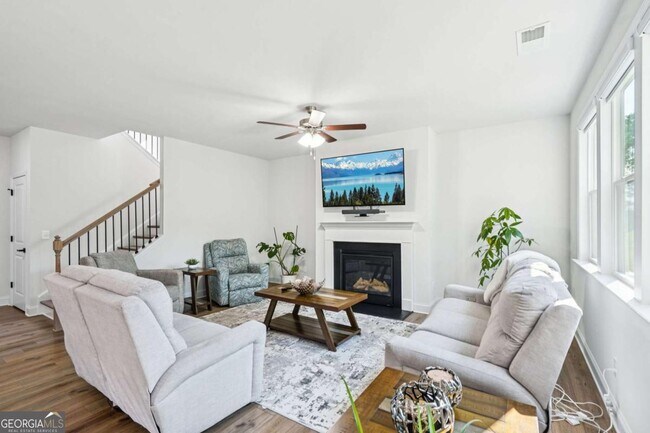 Foto del edificio - 2424 Pinnae Pl