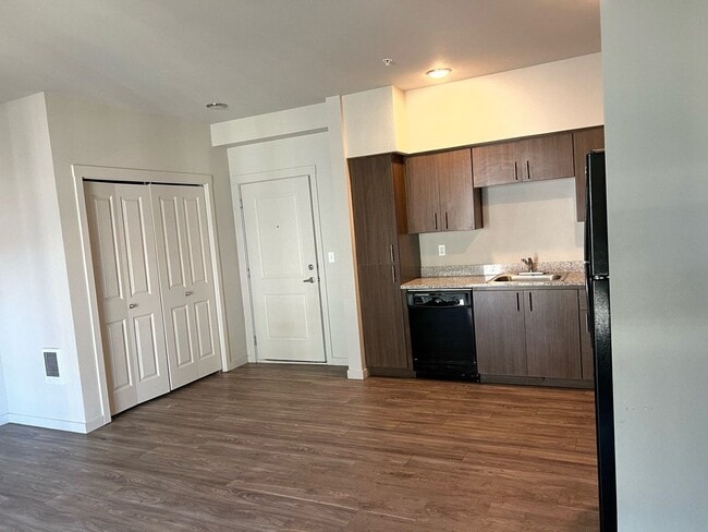 Interior Photo - Northbrook Village