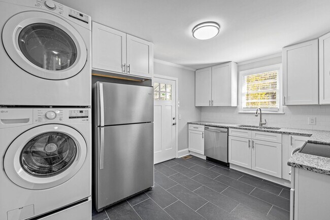 Building Photo - Available Early August! - Charming 2-Bedroom Durham Gem: Hardwood Floors, Updated Kitchen, and More!