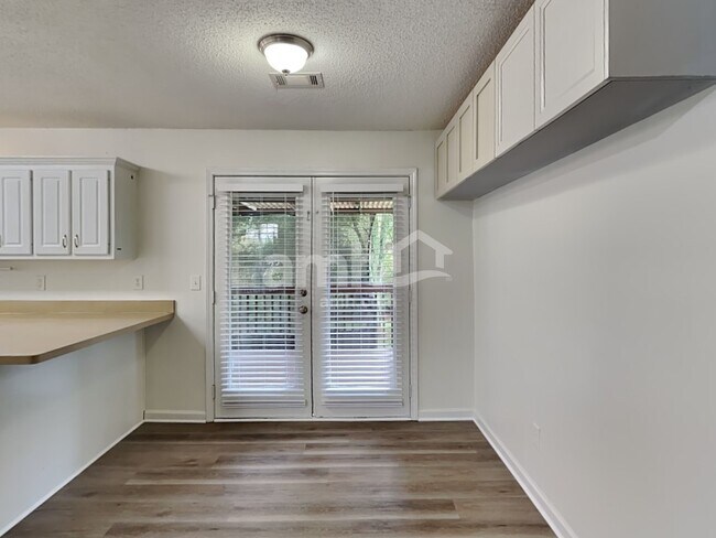 Foto del edificio - 412 Lokeys Ridge Rd