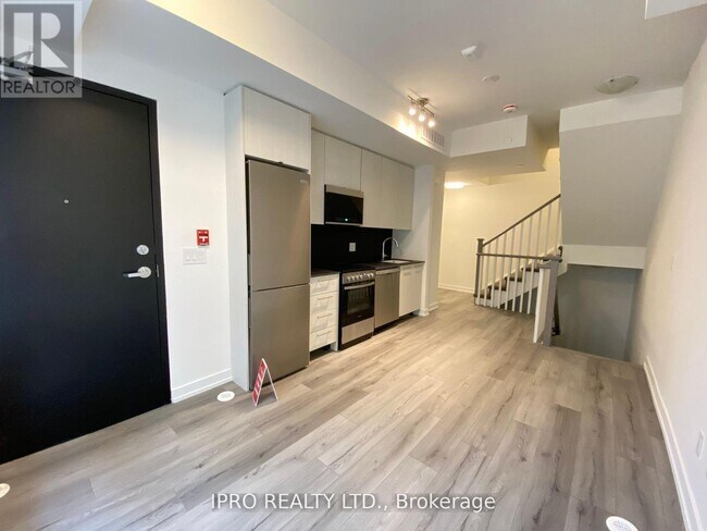 Photo du bâtiment - 65-861 SHEPPARD Ave